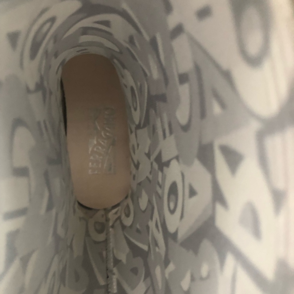 Salvatore Ferragamo Boots ! - Picture 5 of 8